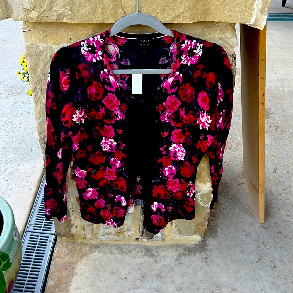 NWT Talbots size L cardigan sweater